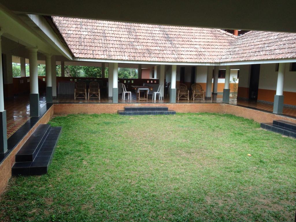 Stay Simple 3 Hills County Resort Kalpetta Exteriör bild
